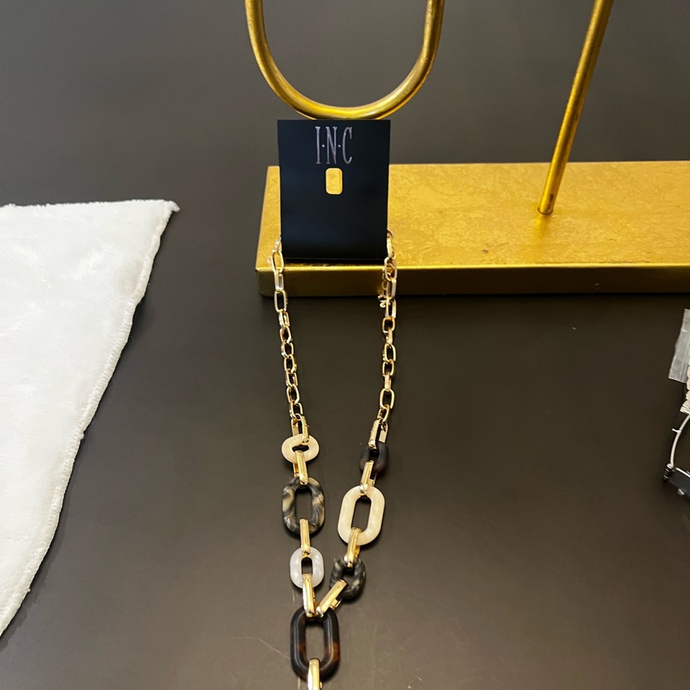 Gold Brown Resin Link YNK